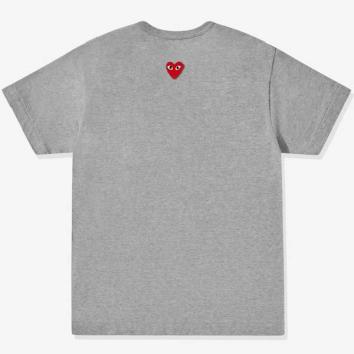【PLAY COMME des GARCONS】 T-SHIRT RED EMBLEM BACK RED HEART【GRY】