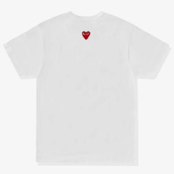 PLAY COMME des GARCONS】 T-SHIRT RED EMBLEM BACK RED HEART【WHT】
